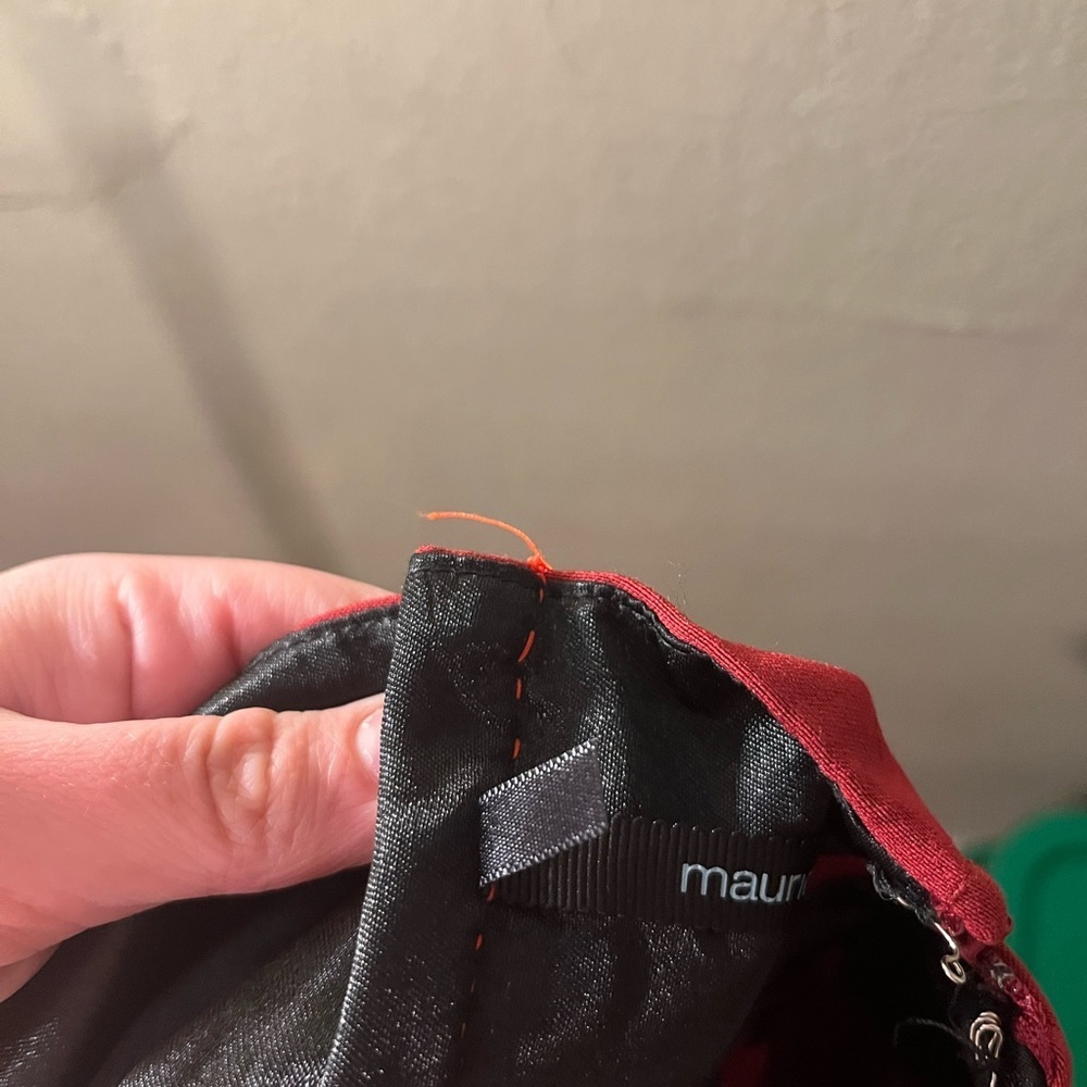 RED skirt - Picture 11 of 16